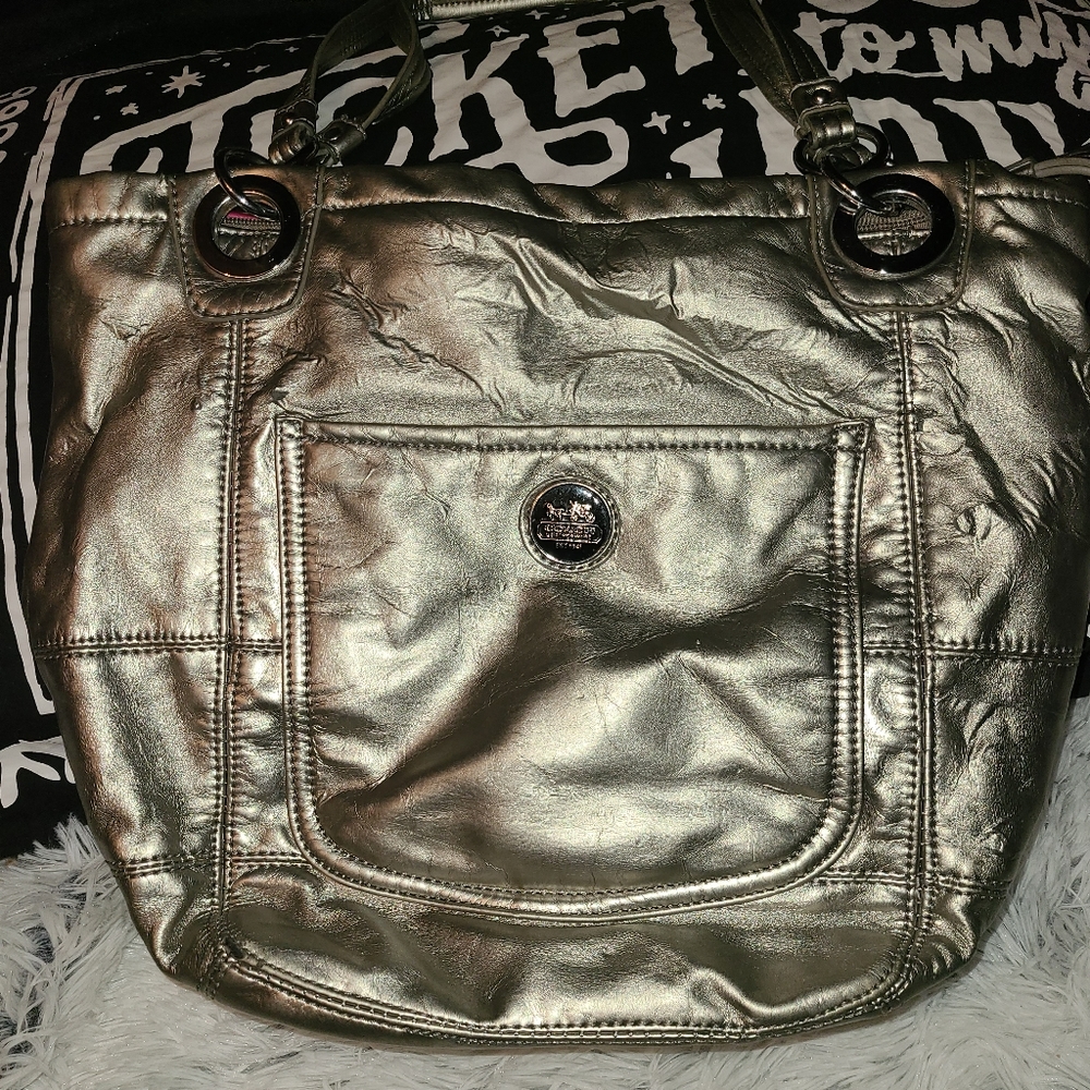 Authentic COACH tote